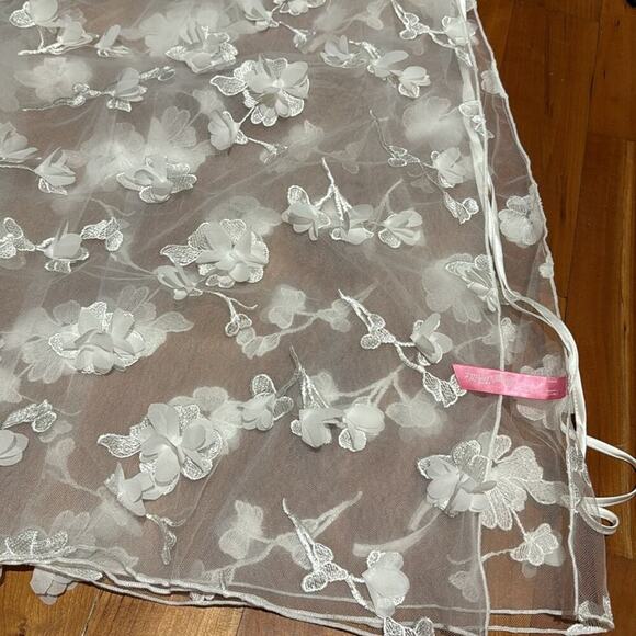 White Sheer Maxi Dress flowers lace-up NEW M Dolls Kill Endless Blooms sugar t - Picture 3 of 8